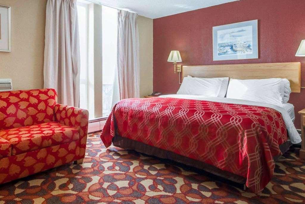 Wingate By Wyndham Sheboygan Hotel Facilities photo