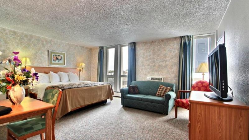 Wingate By Wyndham Sheboygan Hotel Exterior photo